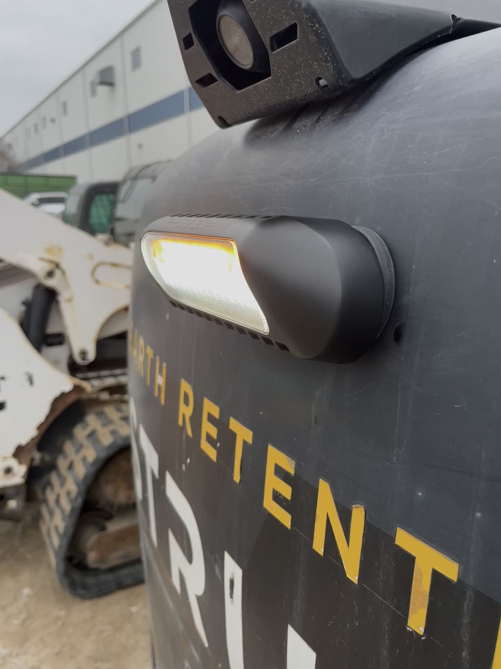 SL5 Black Wireless Work Light with Warning System and Motion Sensor